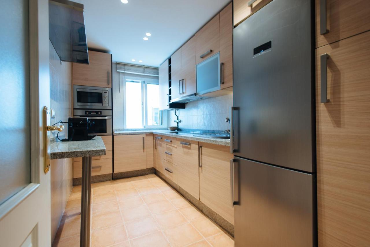 Magno Paseo De La O - Private Parking Included Apartment Seville