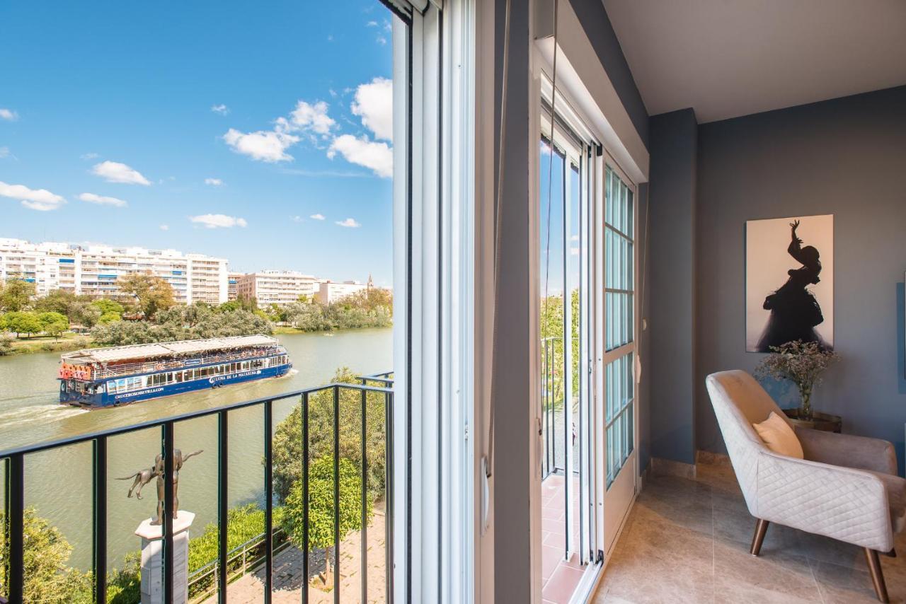 Magno Paseo De La O - Private Parking Included Apartment